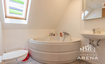 A-Haunstetten - Charmante und helle 2 ZKB inkl. Einzelgarage, Kunststofffenster, sofort beziehbar!