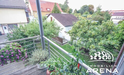 Balkon mit Gartenaussicht