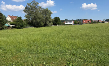 Sonniges Grundstück mit 868m² in Deubach für EFH/DH mit Zelt-, Walm- oder Satteldach!