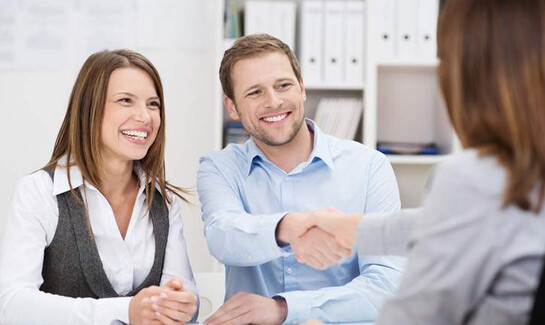 Warum einen Immobilienmakler einschalten?