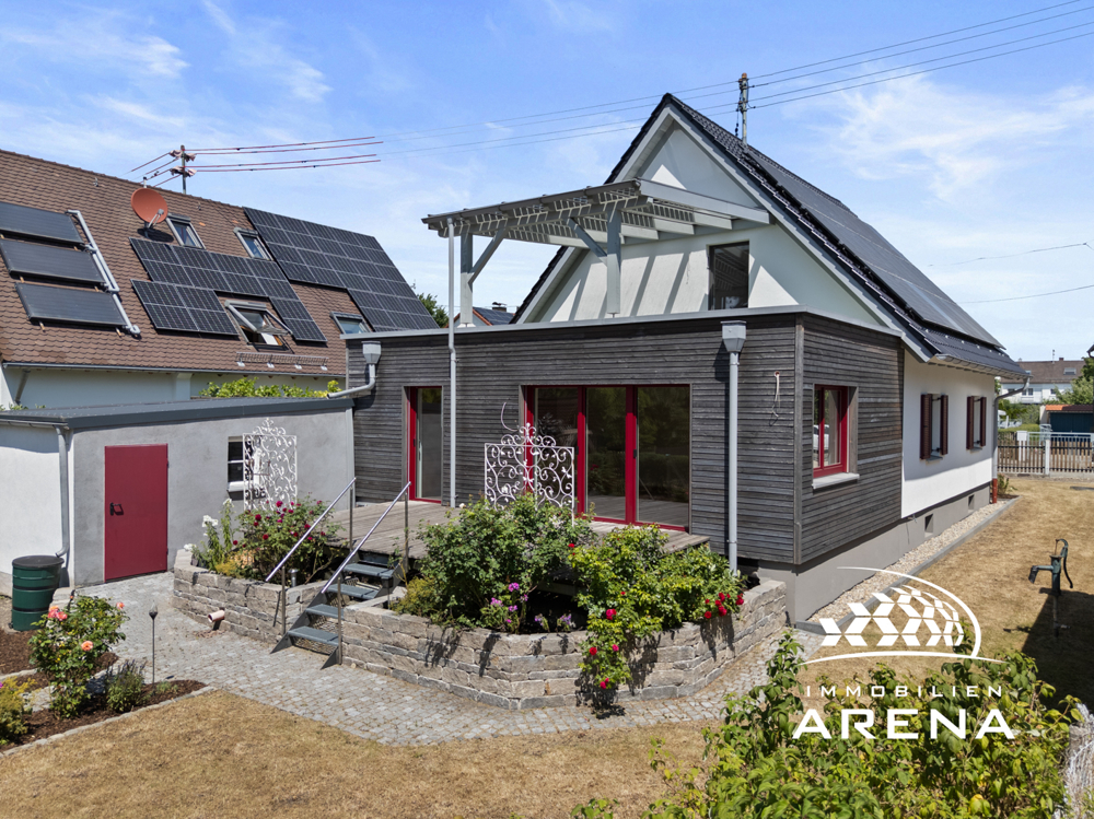 Besonders. Ruhig. Kernsaniert. Exklusives EFH in bester Lage, EBK, Bdhzg., PV, GW-Wärmepumpe, frei!